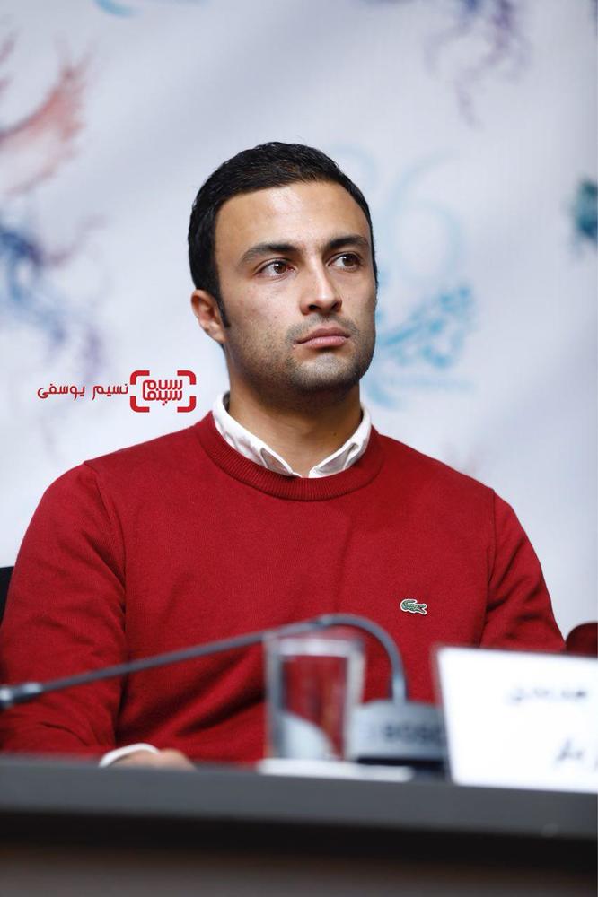 امیر جدیدی در نشست خبری فیلم «تنگه ابوقریب» در کاخ سی و ششمین جشنواره فیلم فجر