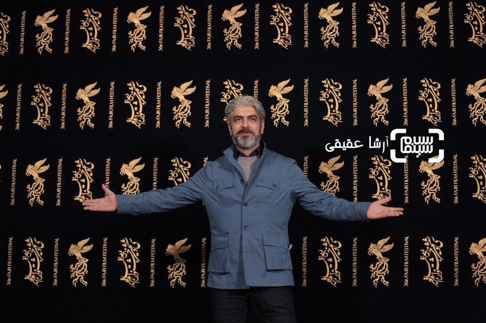 مهدی پاکدل در اکران فیلم سینمایی «تنگه ابوقریب» در کاخ سی و ششمین جشنواره فیلم فجر