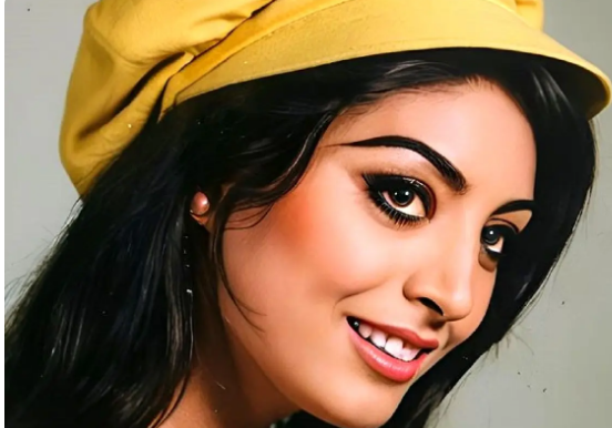 سفر در زمان؛ «مرجان» بازیگر و خواننده قبل انقلاب در 16 سالگی؛ سال 43