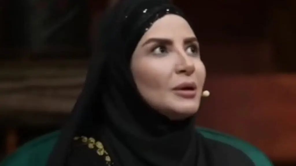 اظهارات توجه‌برانگیز خاله شادونه درباره پوشش مادرش