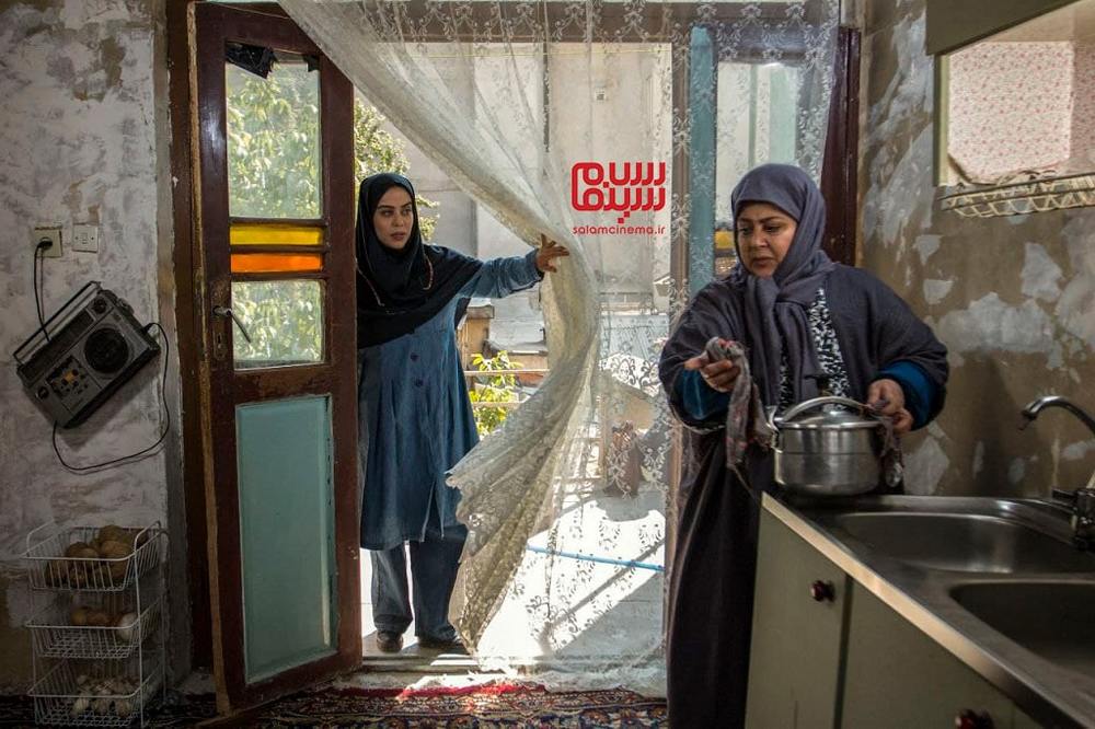 شهره لرستانی و الهام اخوان در سریال «باخانمان»