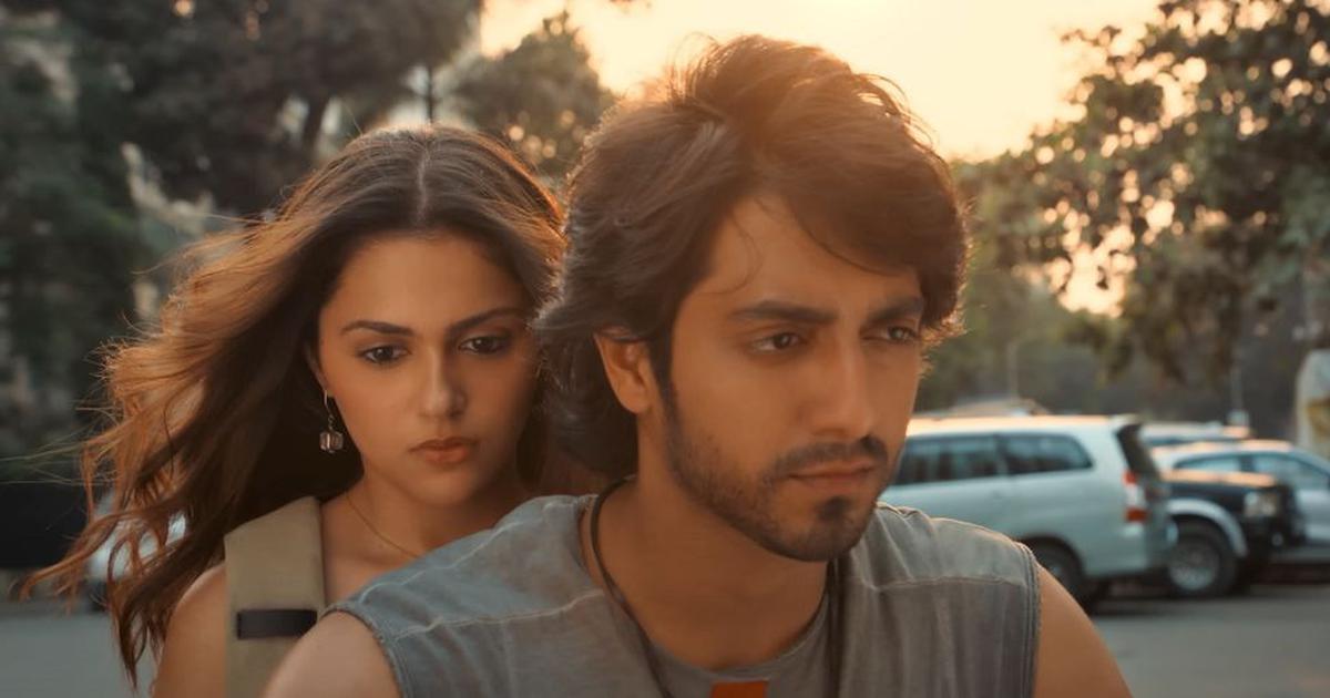 فیلم Saiyaara با وجود رقابت فیلمهای جدید، همچنان پرفروشترین فیلم عاشقانه هند