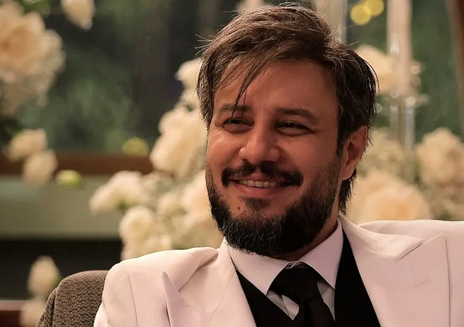 سفر در زمان؛ «جواد عزتی» در پشت صحنه فصل دوم سریال وحشی