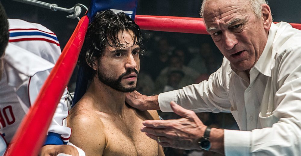 ادگار رامیرز و رابرت دنیرو در نمایی از فیلم «دست‌ های سنگی»(Hands of Stone)