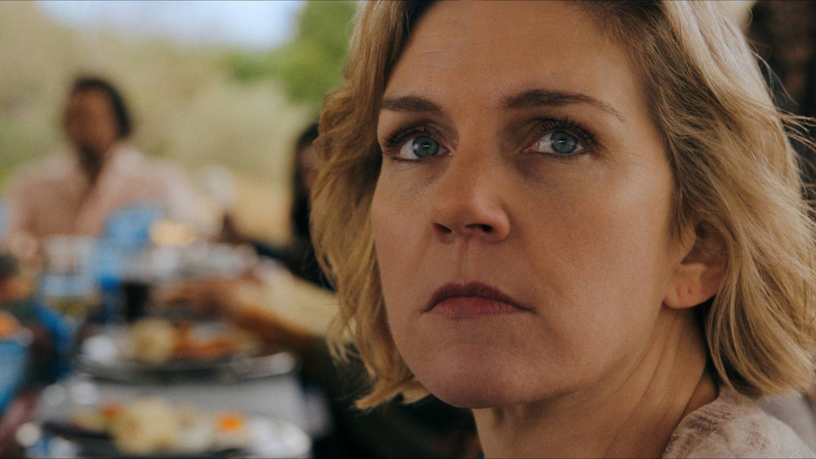 سریال Pluribus با بازی ری سیهورن؛ سفری احساسی در دل یک ذهن مستقل