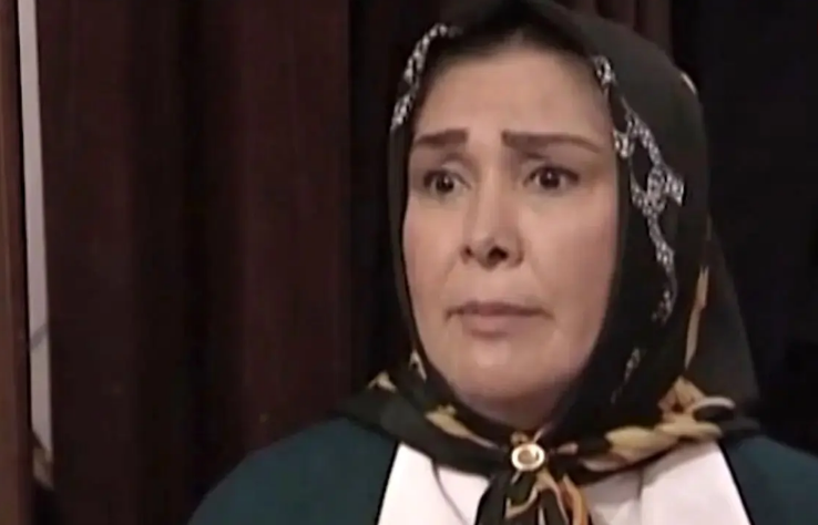 سفر در زمان؛ «آفرین عبیسی 19 ساله» در اولین فیلم سینمایی اش؛ سال 49