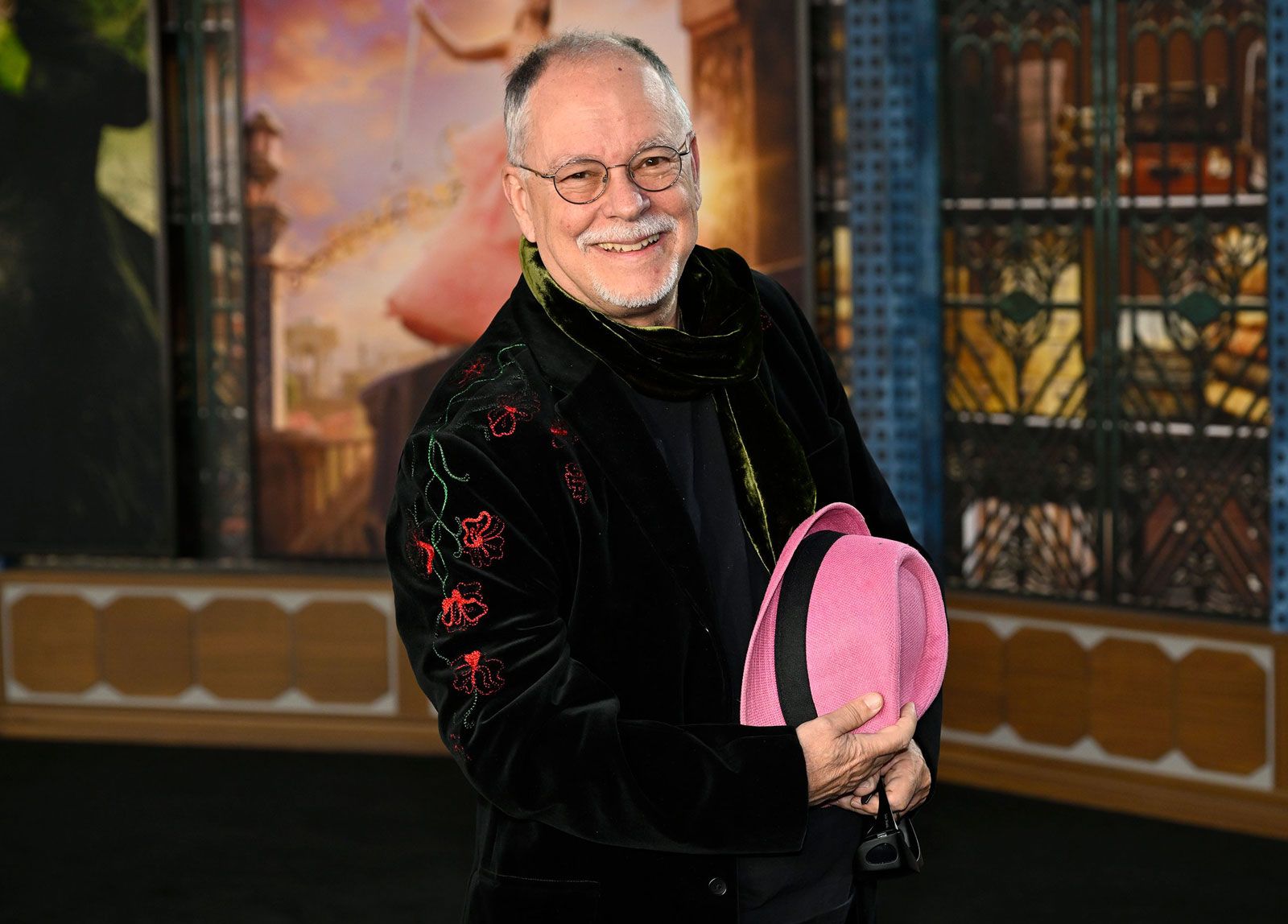 نویسنده اهل آلبانی Wicked معتقد است داستانش برای آدم‌های طردشده است