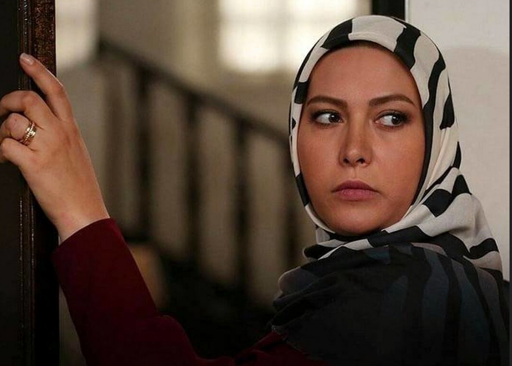 ژست عجیب بارداری فریبا نادری در کنار همسر پولدارش