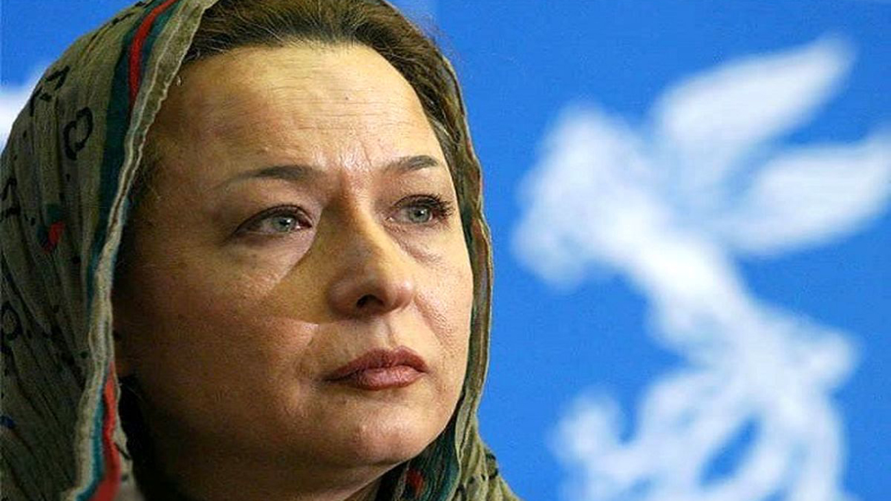 وقتی آزیتا حاجیان در 19 سالگی برای تئاتر موهایش را فدا کرد + ویدیو