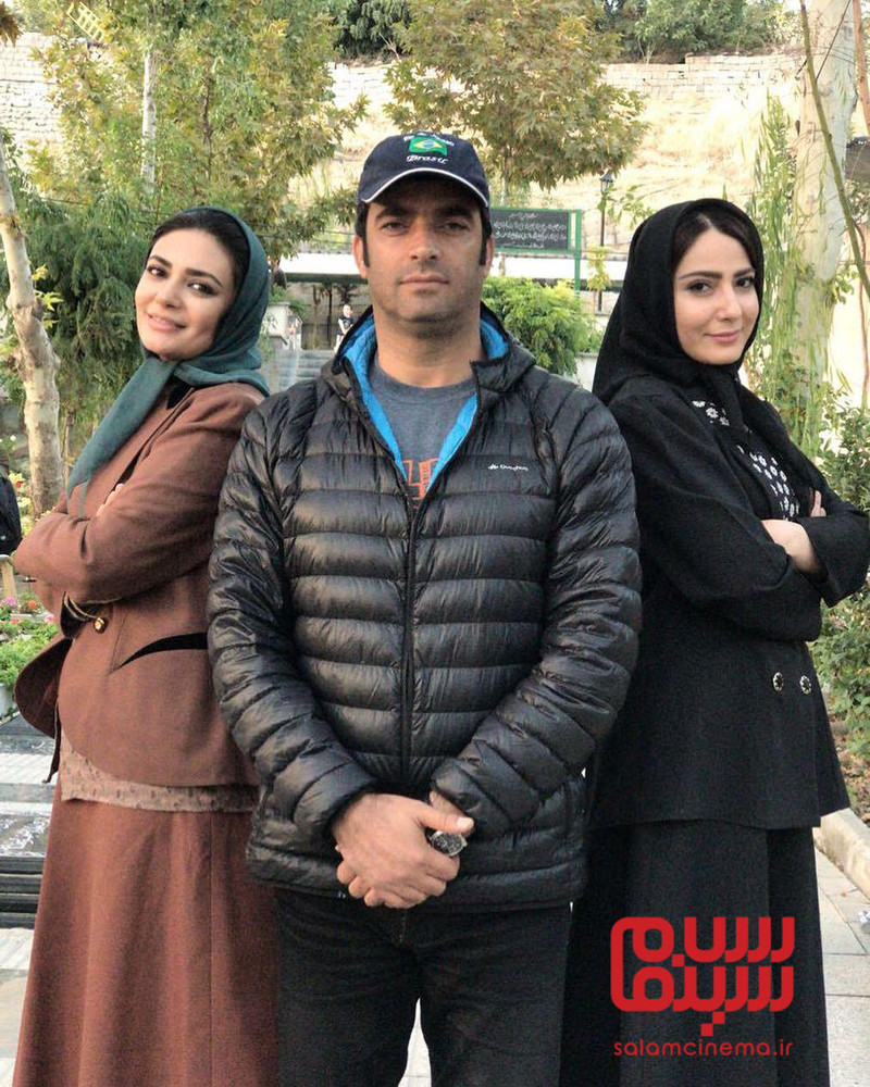منوچهر هادی، لیندا کیانی و سمیرا حسنپور در پشت صحنه سریال «دل دادگان»