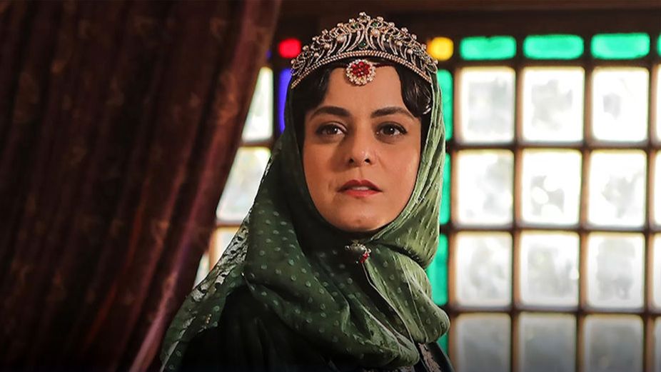نگاهی به چهره واقعی ملکزاده؛ خواهر ناصرالدین شاه قاجار که در جیران غزل شاکری نقشش را بازی میکرد