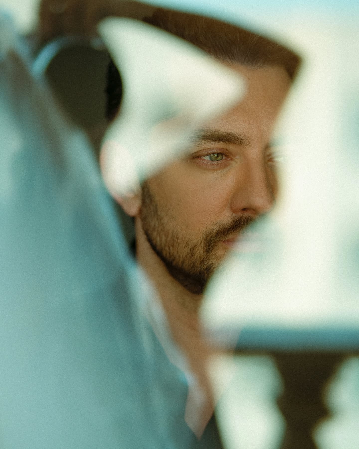 عکس عجیب پسر کوچولو بهرام رادان در حال آشپزی