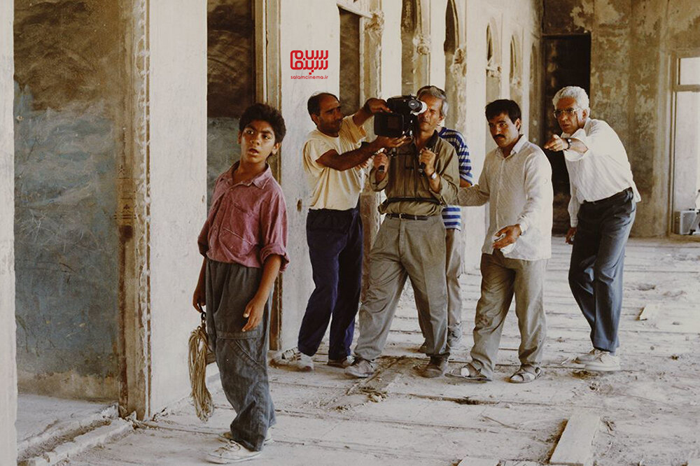 عباس عالیزاده و کیومرث پوراحمد در پشتصحنه «به خاطر هانیه»