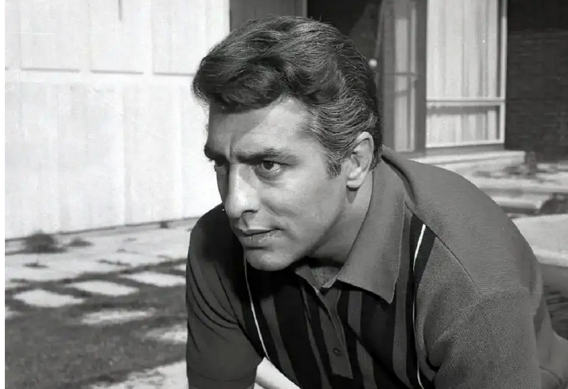 سفر در زمان؛ «فردین» در دوران پیری و در یک مراسم تشییع؛ دهه 70