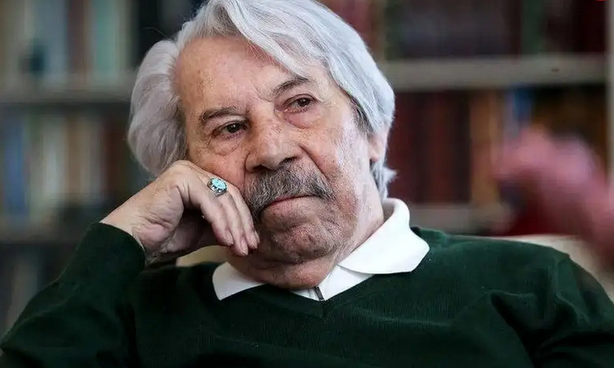 سفر در زمان؛ «داود رشیدی» در حال شوخی کردن با «مسعود بهنود»؛ سال 50