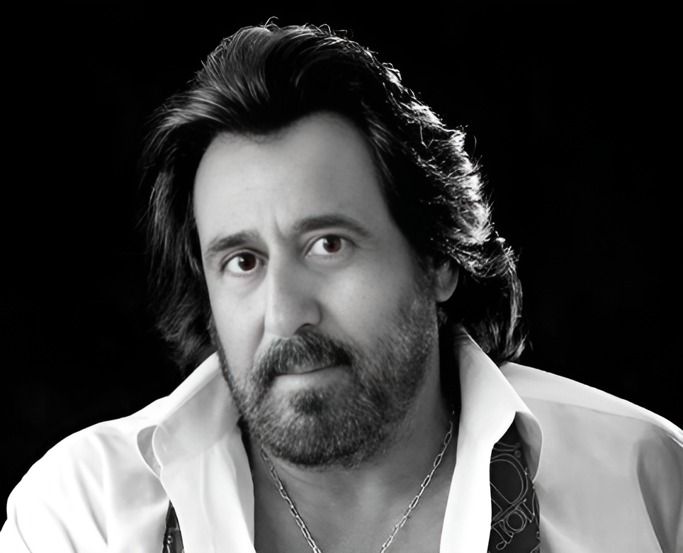 شهرام شب پره عزادار شد + عکس