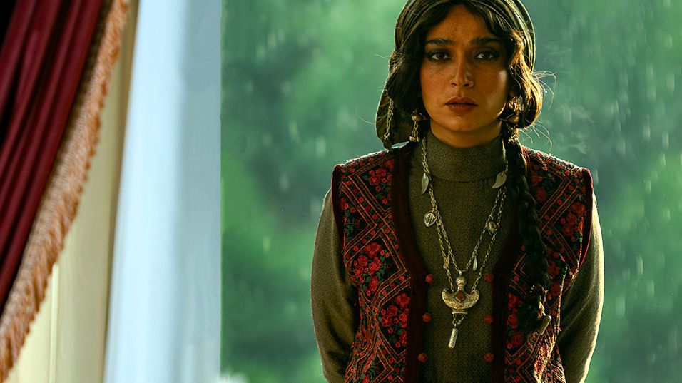 تغییر چهره الهام نامی بازیگر سریال شکارگاه خارج از قاب تلویزیون+ عکس