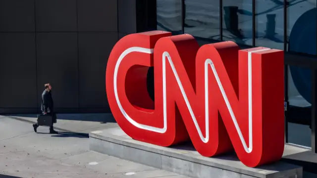 معامله پارامونت و وارنر در سایه نگرانی‌ها درباره آینده CNN