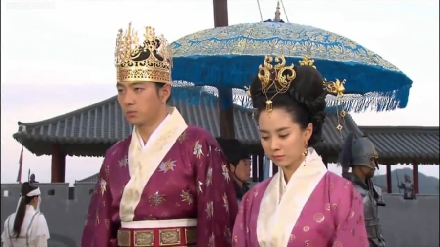 52229480-3506-l__7076