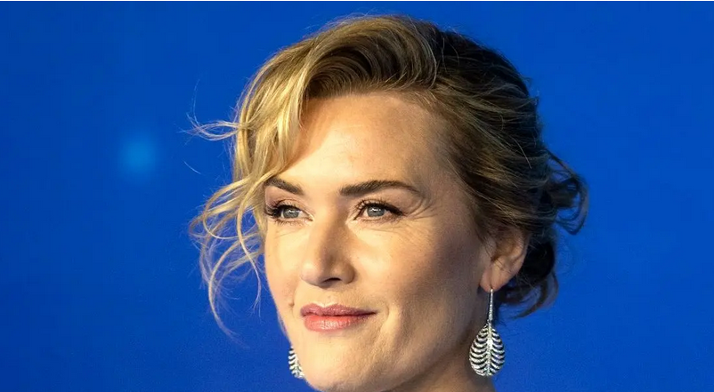 سفر در زمان؛ «رز فیلم تایتانیک» در مراسم نمایش یک فیلم در نیویورک؛ سال 1381