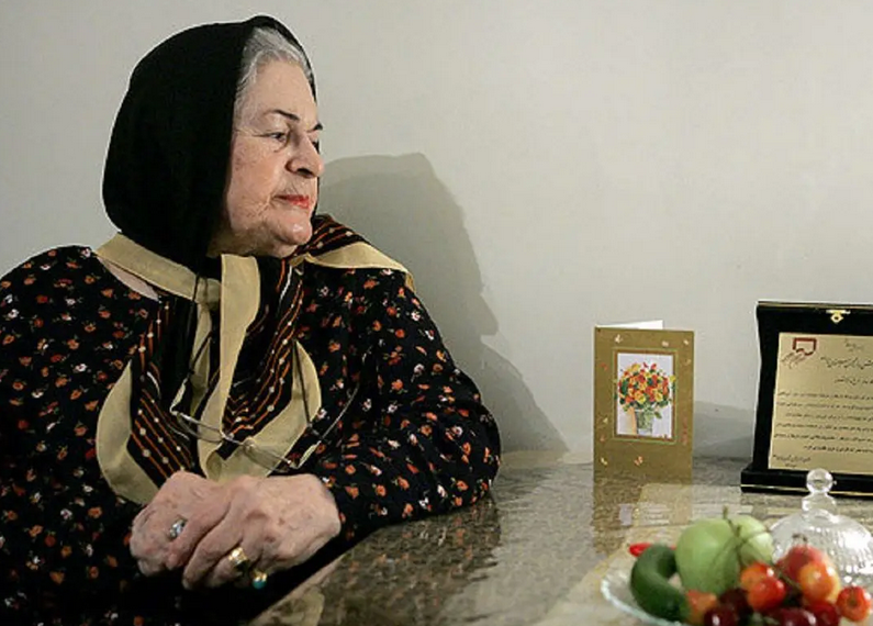 سفر در زمان؛ چهره «فرخ لقا هوشمند» در 44 سالگی؛ سال 1351