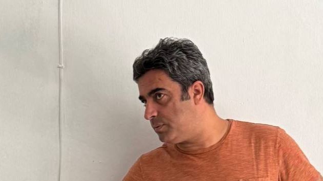 مخاطب استوری تند و کنایه‌آمیزِ منوچهر هادی کیست؟!