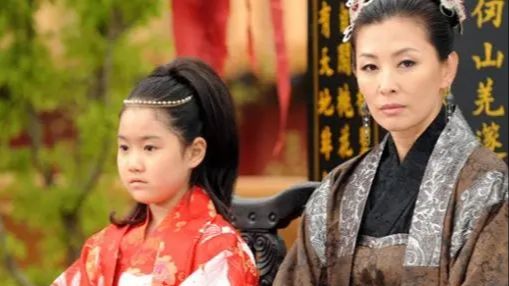 عکس| سفر زمان؛ چهرۀ «پرنسس لاهی» 16 سال بعد از «جومونگ 3» در 26 سالگی در فرانسه