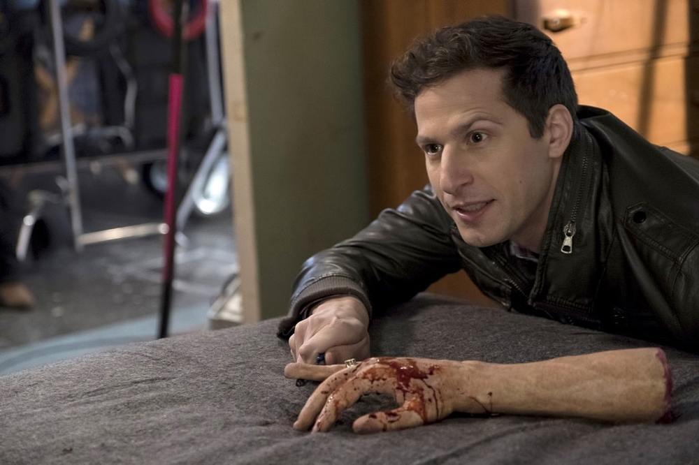 اندی سمبرگ در سریال «بروکلین ناین ناین» (Brooklyn Nine-Nine)