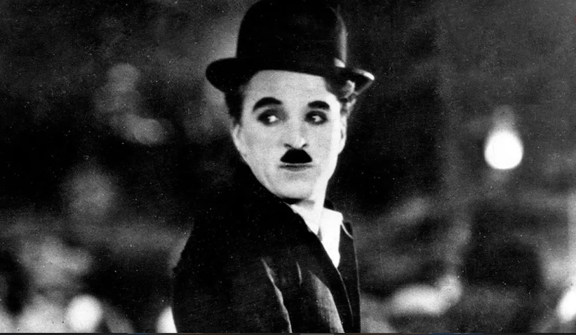 سفر در زمان؛ دیدار «چارلی چاپلین» و «انیشتین»؛ سال 1310