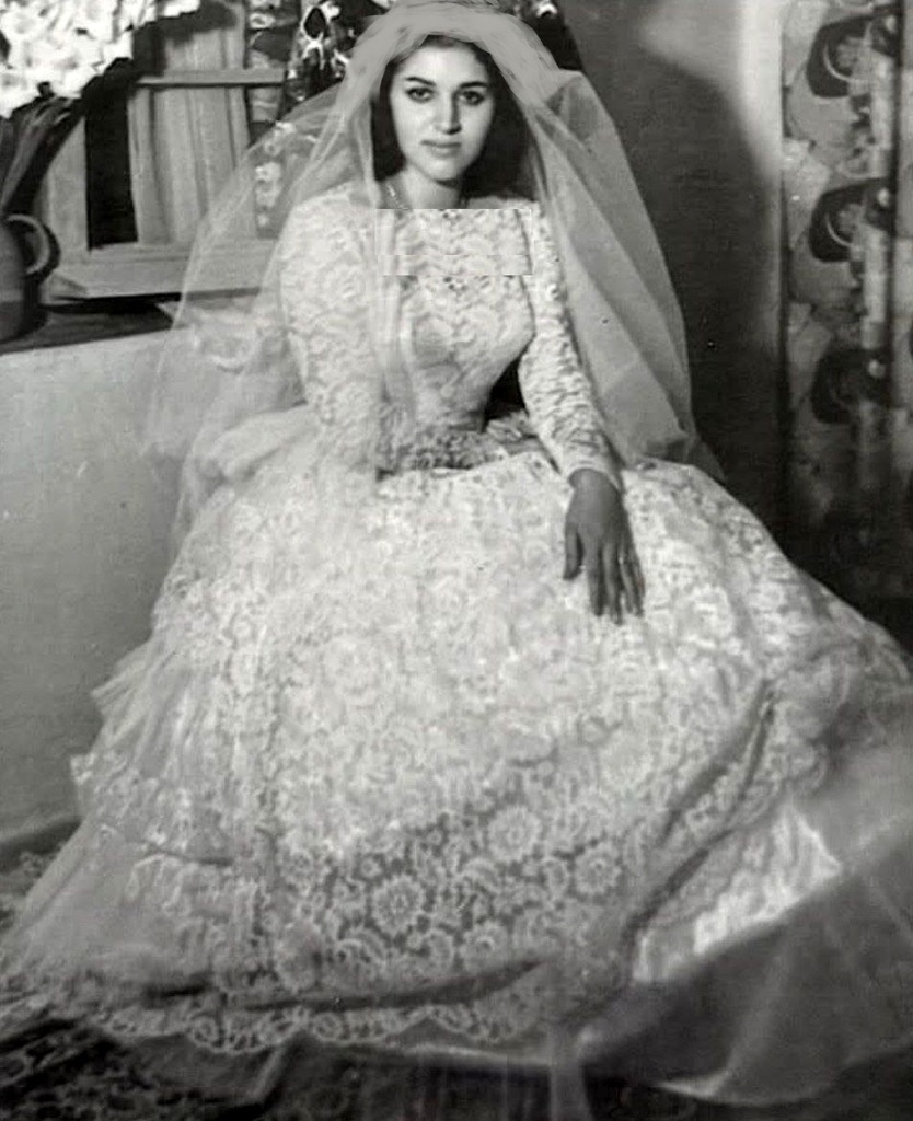 مراسم عروسی «مهستی با همسر اول اش»؛ سال ۱۳۴۶