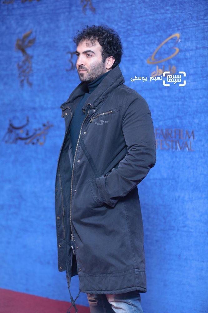 همایون غنیزاده در اکران فیلم «مسخره باز» در جشنواره فیلم فجر 37