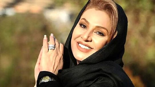 در گذر زمان؛ نسرین مقانلو و ایرج قادری وسط حال‌و‌هوای دربند در حال ناهار خوردن