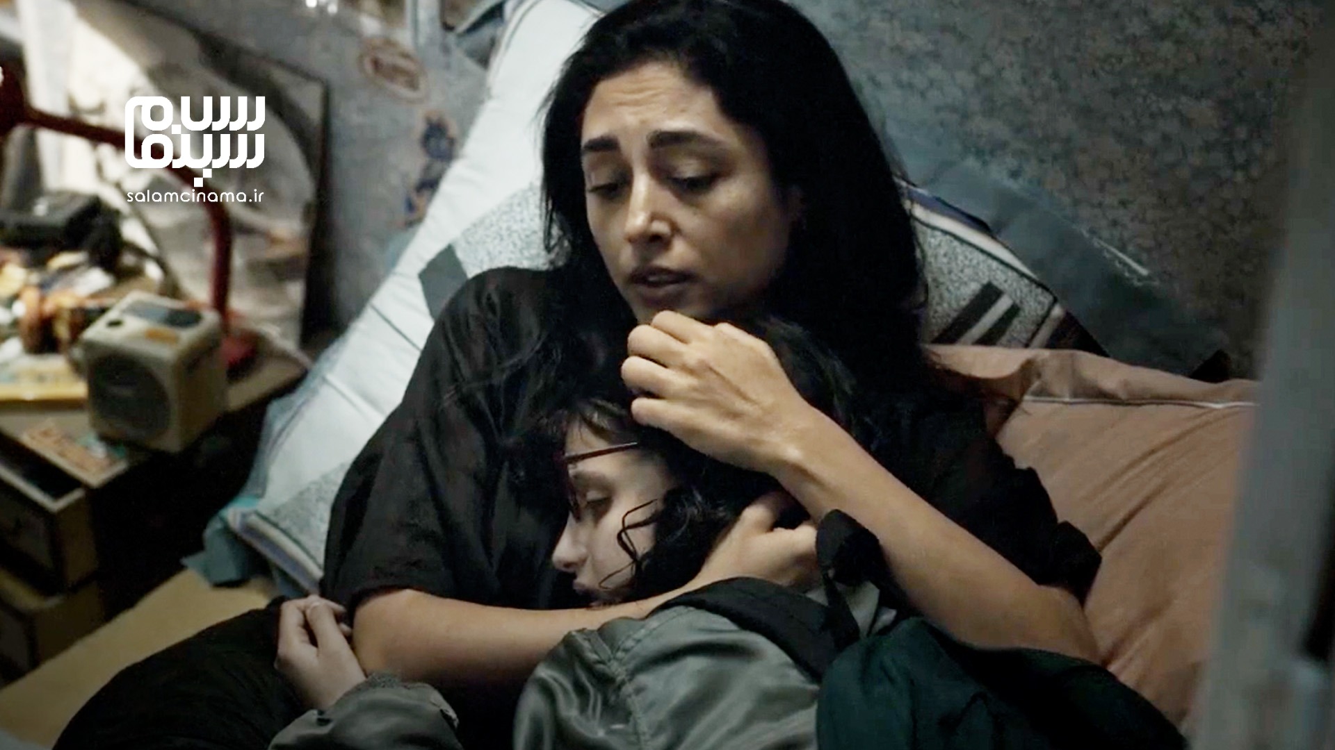 نقد و بررسی فیلم آلفا (ژولیا دوکورنو) | بدن‌هایی که تاریخ را به ارث می‌برند