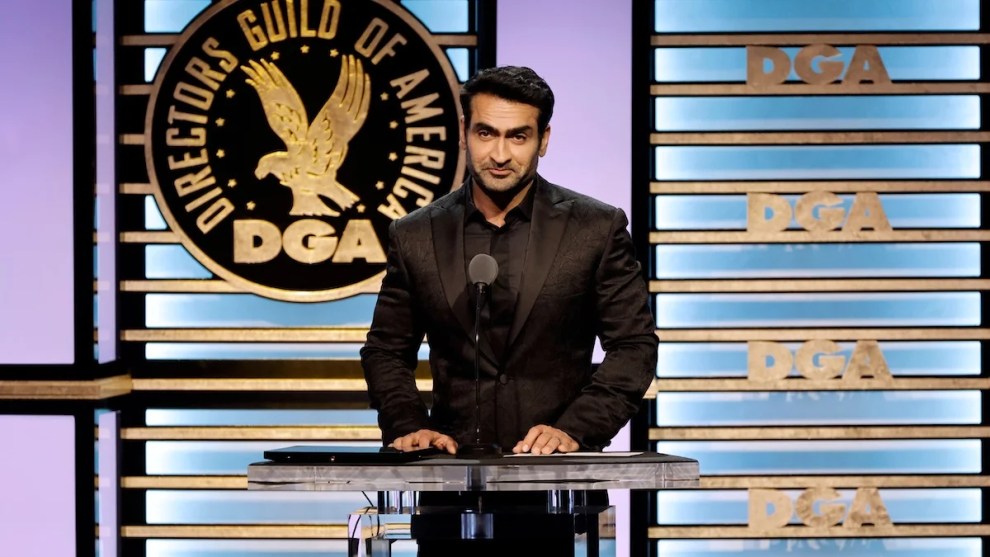 کمیل نانجیانی در افتتاحیه جوایز انجمن کارگردانان آمریکا سالن را به آتش کشید