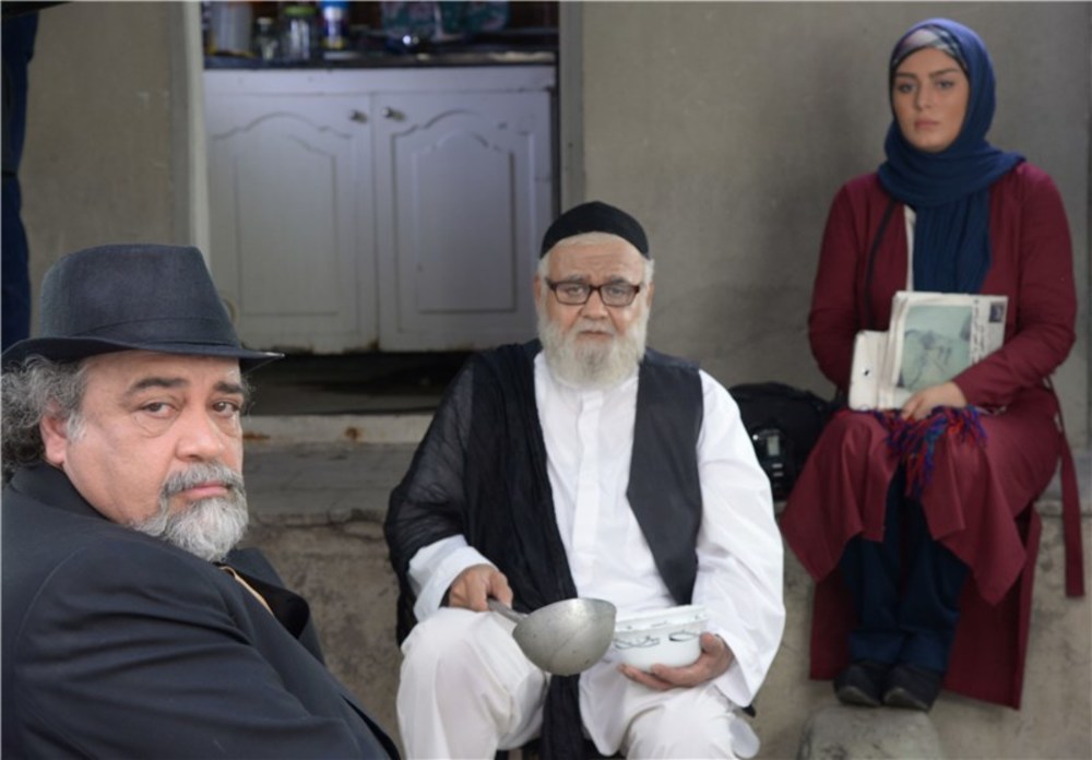 فیلم رسوایی 2 با بازی سحر قریشی و اکبر عبدی و محمدرضا شریفینیا