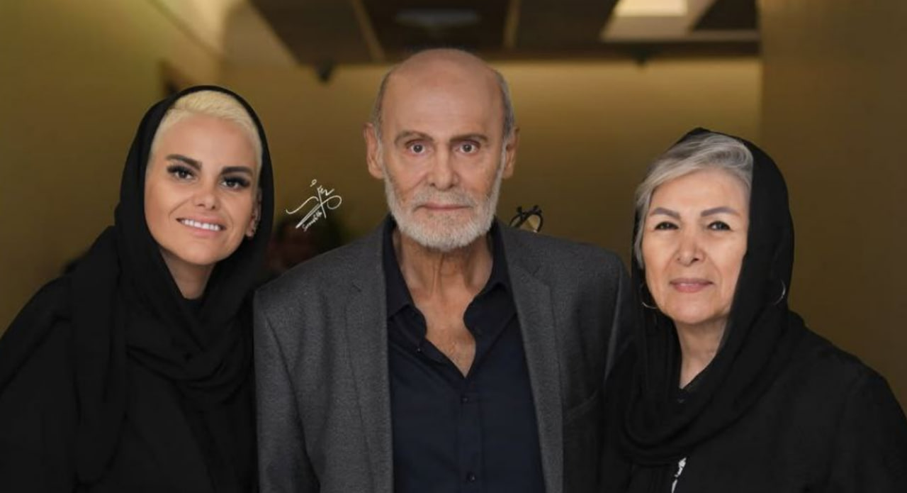 قاب صمیمانه؛ جمشید هاشمپور و دخترش ساناز در کنار بهنوش بختیاری