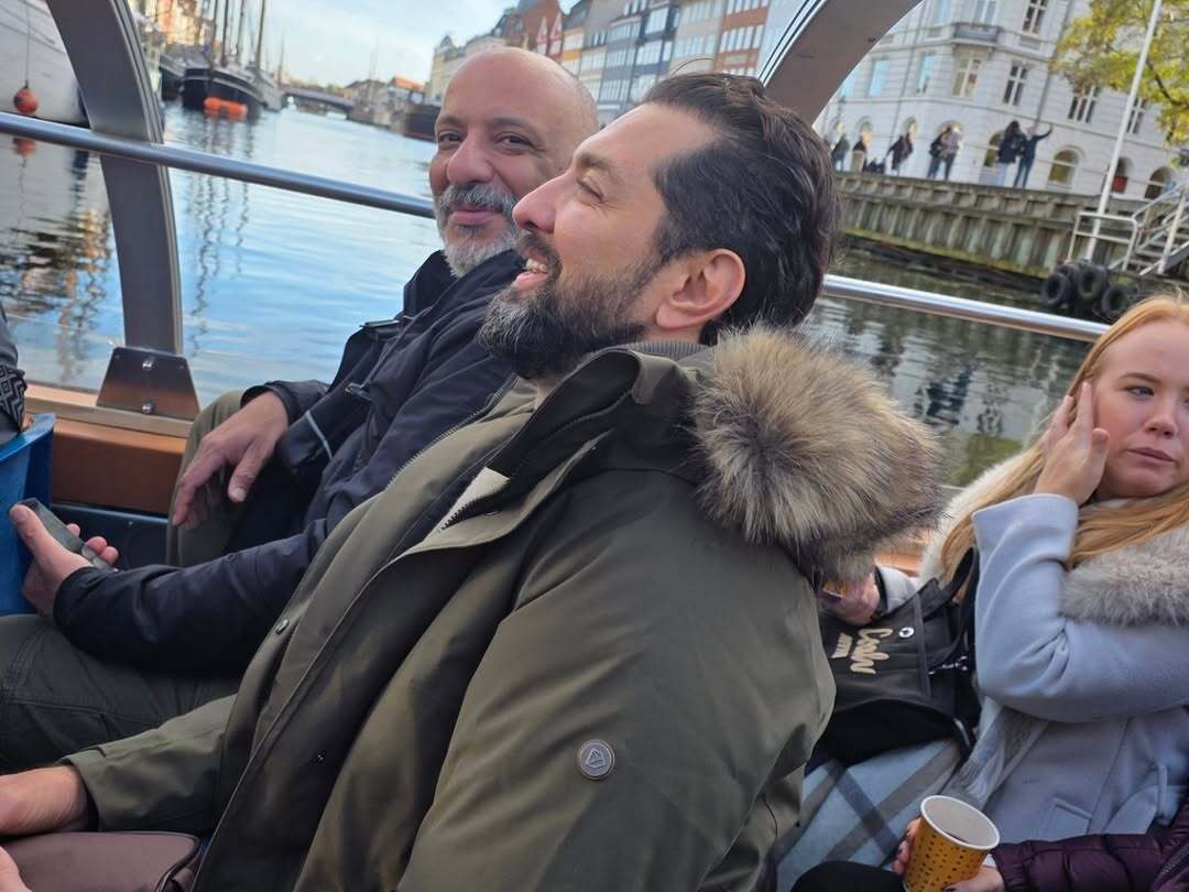 گروه بازیگران و عوامل کنسرت نمایش «سیصد»