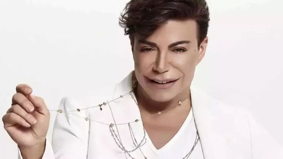 آمپول لاغری و سکته قلبی خواننده مشهور ترکیه