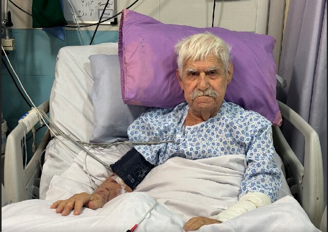 درباره عکسی متفاوت از عنایت بخشی