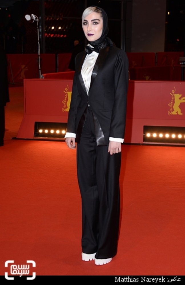 کیانا تجمل در فرش قرمز فیلم «اژدها وارد میشود!» در شصت و ششمین جشنواره فیلم برلین