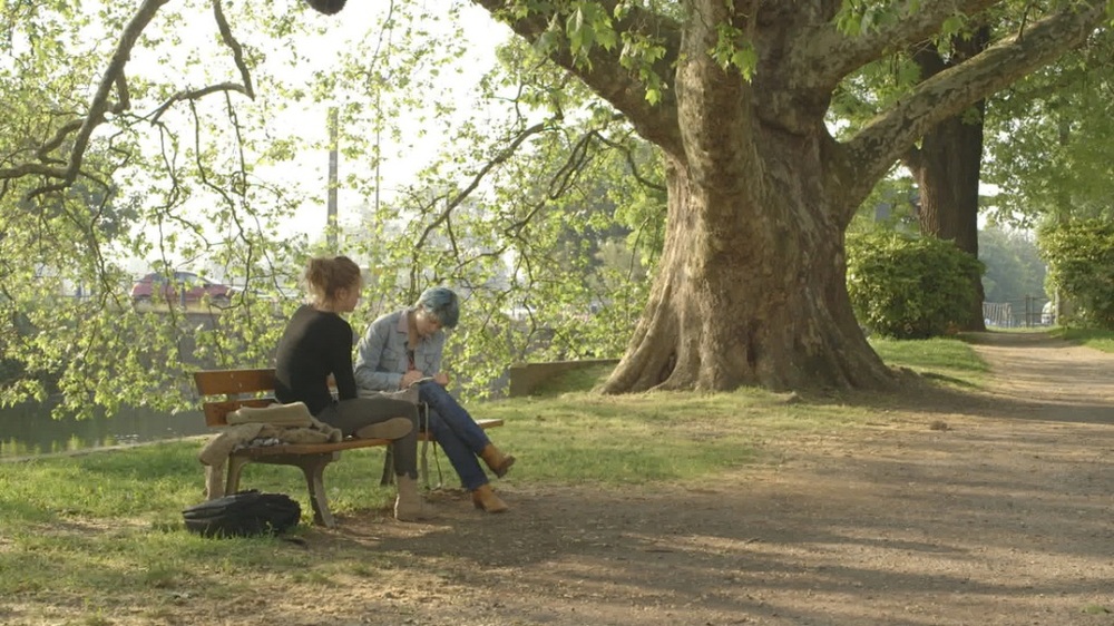 نمایی از فیلم «آبی گرم‌ترین رنگ است»(Blue Is The Warmest Color)