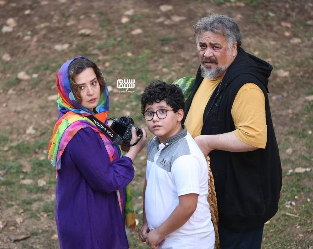 مهراوه شریفی نیا، محمدرضا شریفی نیا و ایلیا رزلانسری در فیلم «عروس خیابان فرشته»