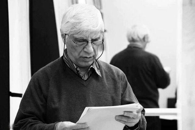 یکی از آخرین حضورهای بهرام بیضایی روی صحنه تئاتر تهران + فیلم