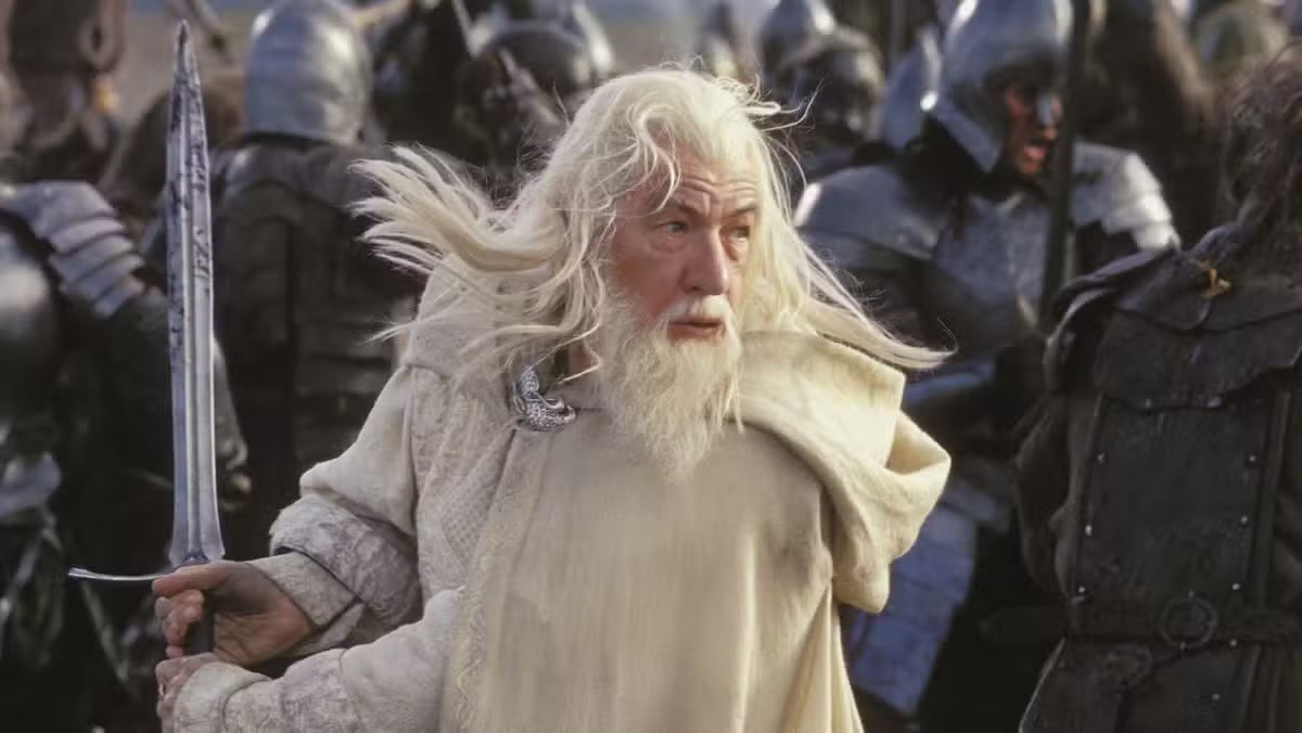 ۸ شمشیرباز برتر دنیای «ارباب حلقهها»؛ از آراگورن تا جنگجوی افسانهای که حتی ملکور را زخمی کرد