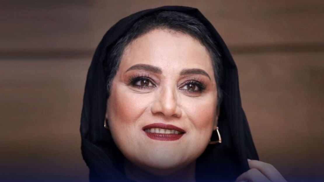 شبنم مقدمی با پیراهن پیلیسه‌، شیک‌ و متفاوت‌تر از همیشه دیده شد