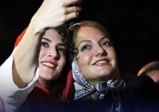 سفر در زمان؛ «مهناز افشار» 23 ساله در کنار «حسن جوهرچی» در اصفهان؛ سال 79