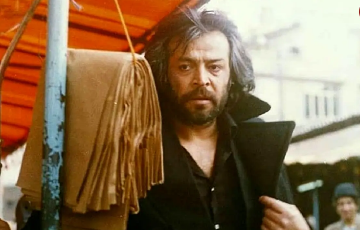 سفر در زمان؛ «محمدرضا گلزار» 23 ساله در پشت‌صحنۀ اولین فیلمش در کنار «ایرج قادری»