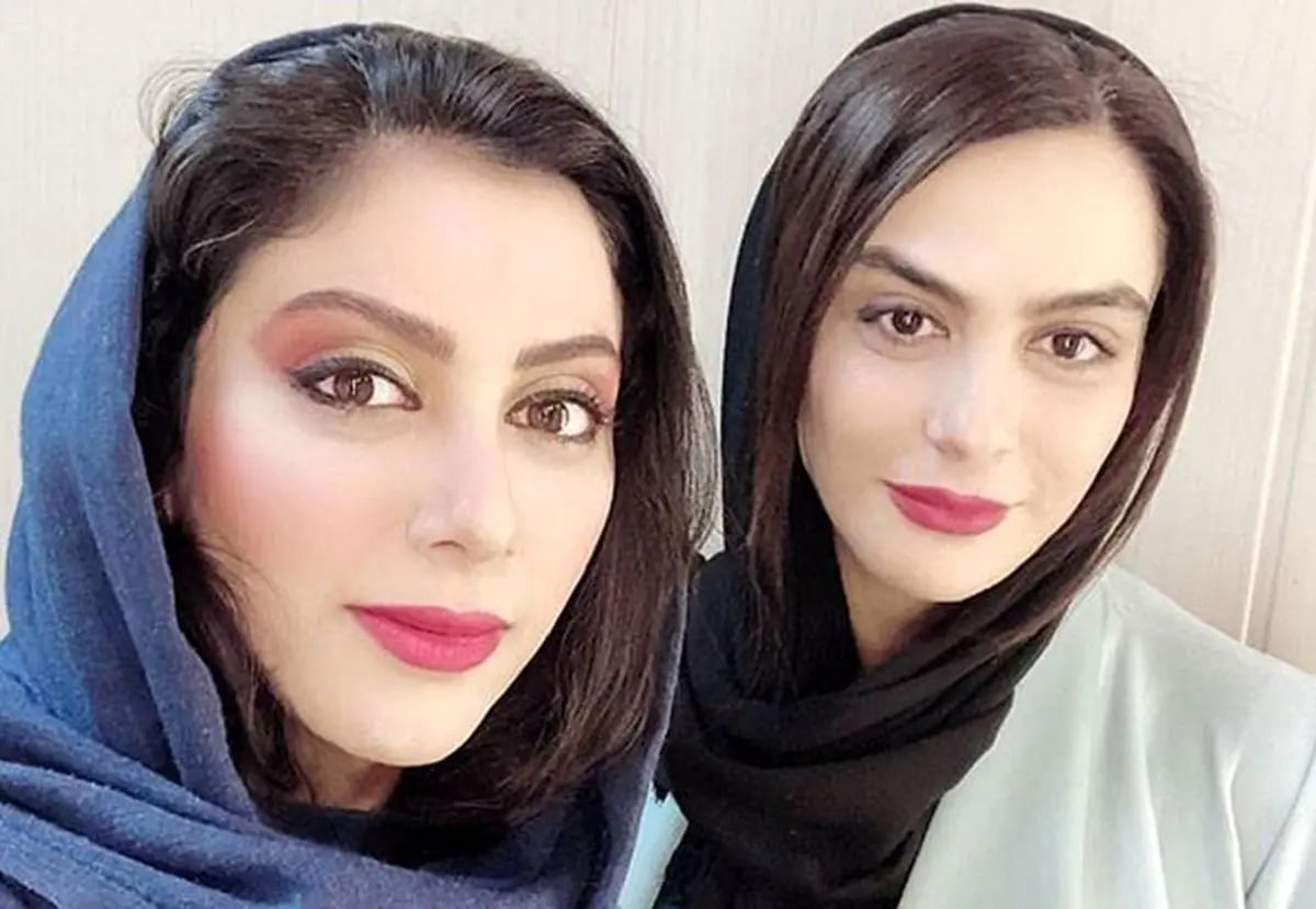 عکس مونا فرجاد با استایلی سر تا پا لی در اکران خصوصی یک فیلم