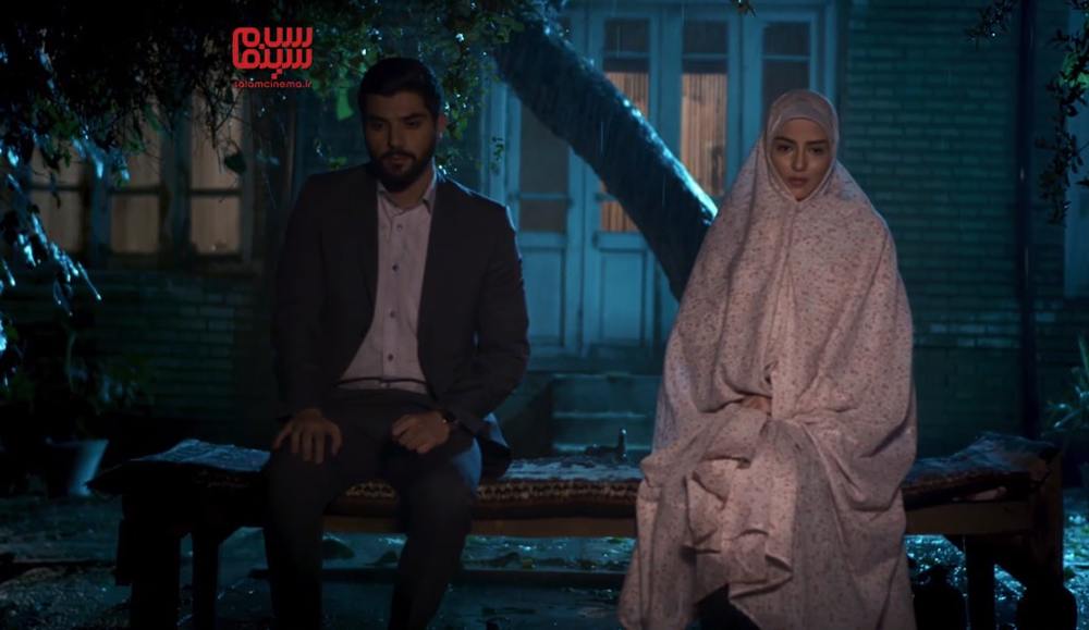 سینا مهراد و پردیس پورعابدینی در قسمت ۱ سریال نمایش خانگی «آقازاده»