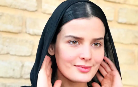 سفر در زمان؛ تیپ و چهرۀ «غزاله اکرمی» (سوجان) در تولد 20 سالگی‌اش